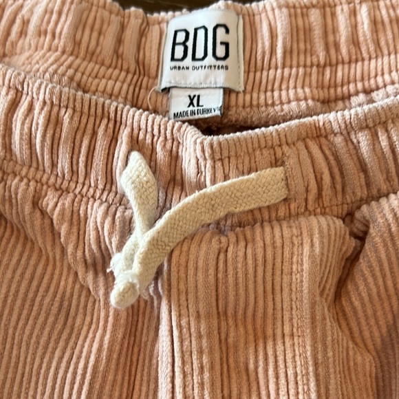 BDG by Urban Outfitters Corduroy Mens Shorts XL - Picture 2 of 3